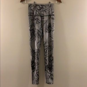 Beyond Yoga S Flora Leggings